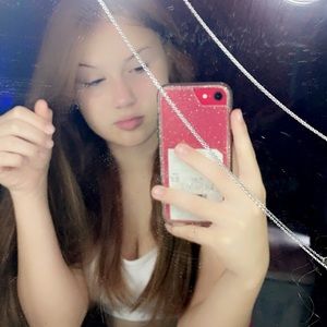 Meet your Posher, Ayonah